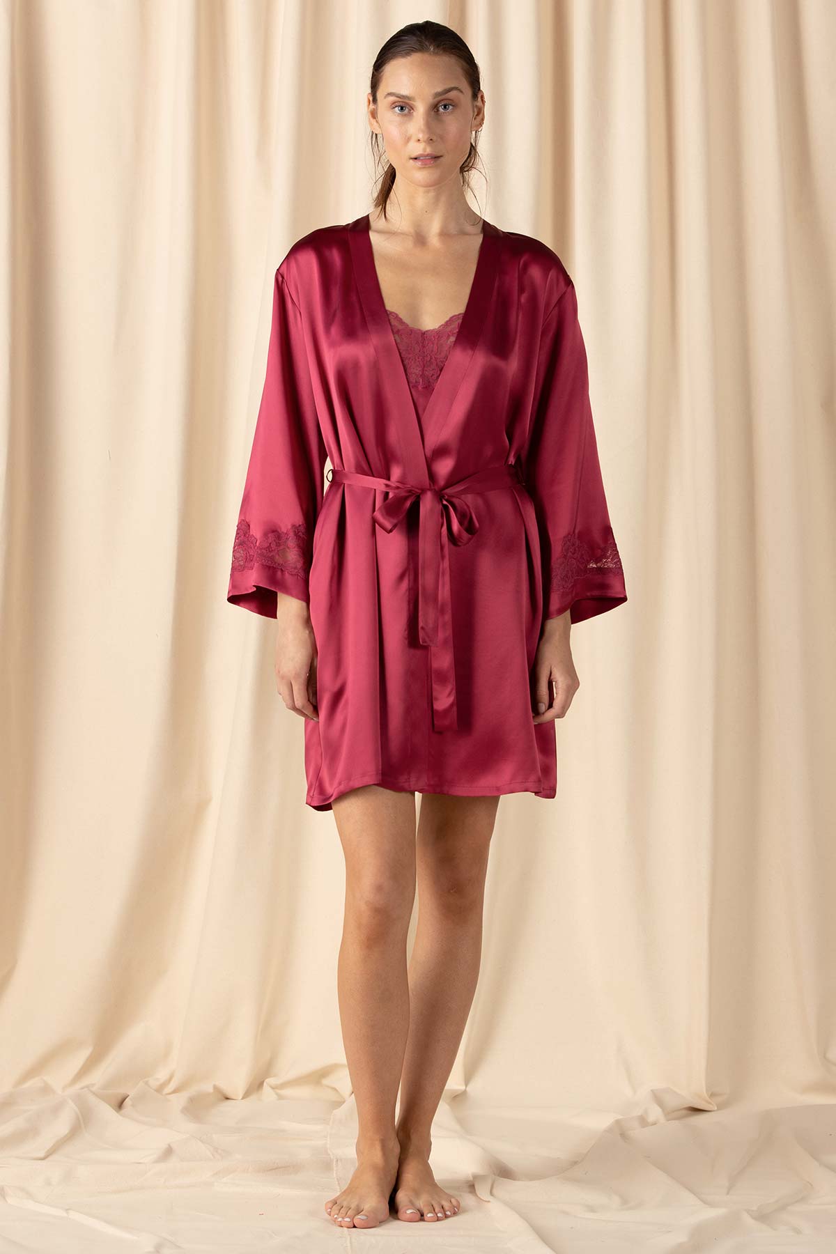 Morgan Iconic Short Silk Robe