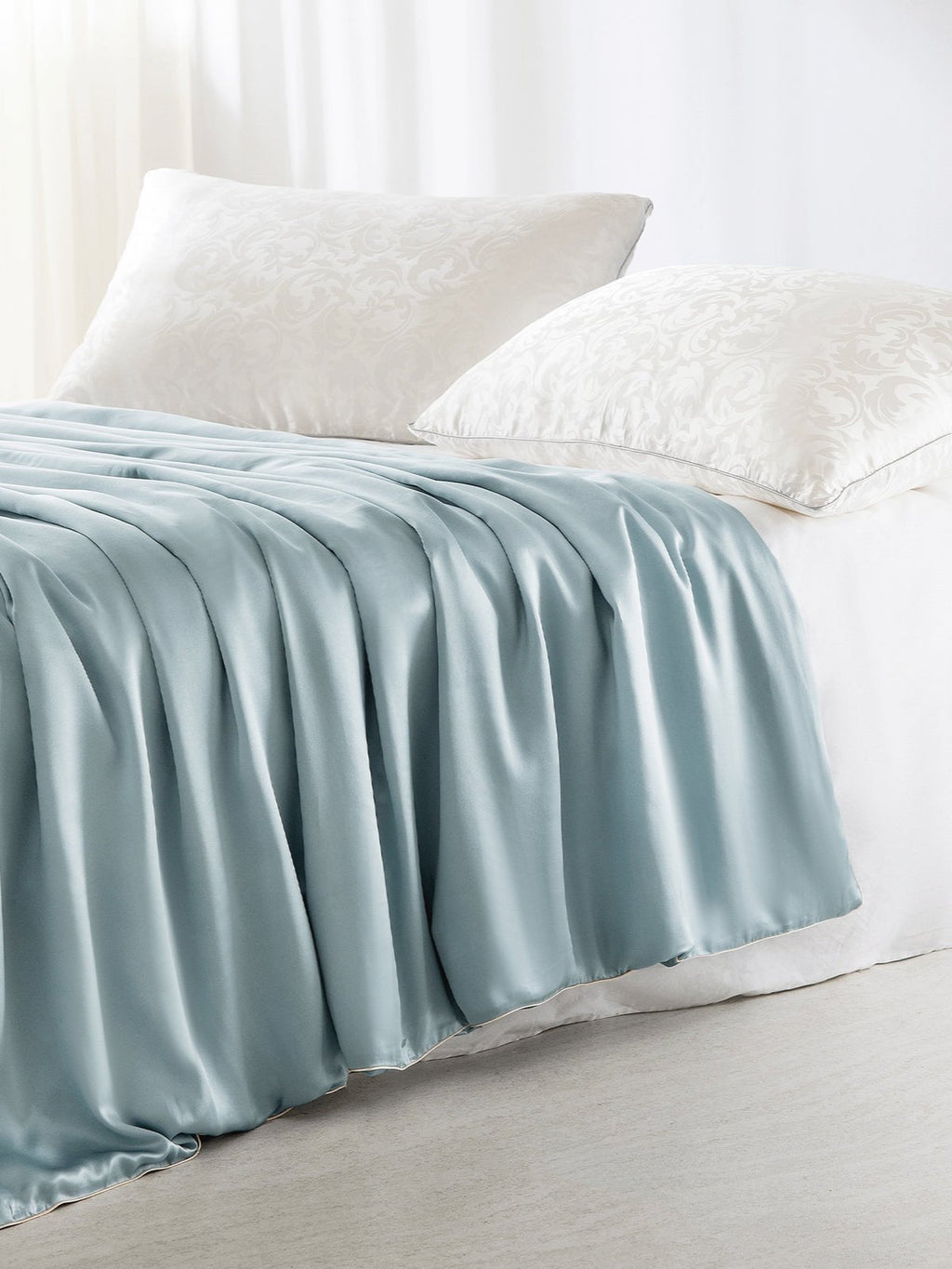 Luxury Mulberry Silk Throw Blanket