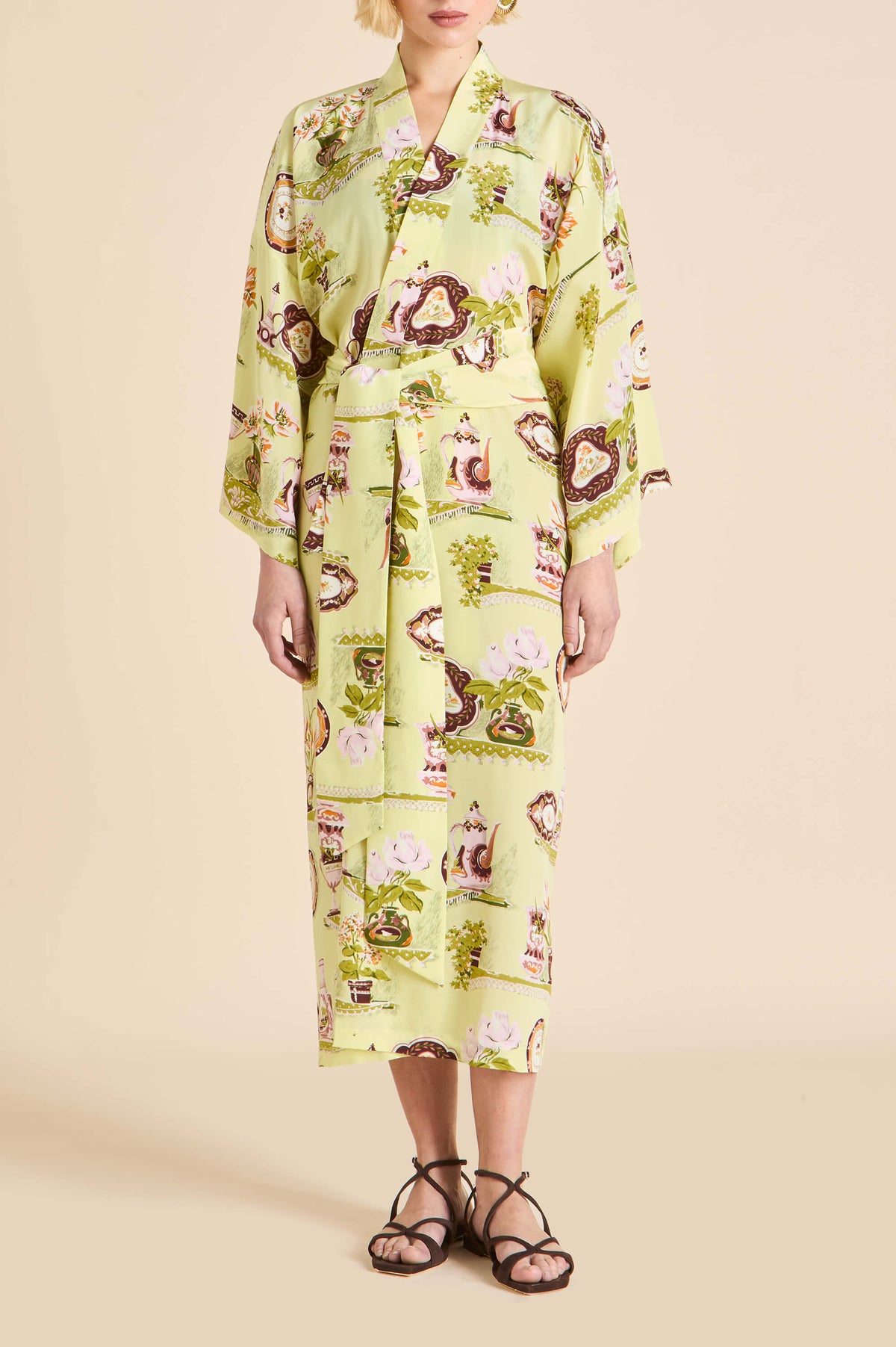 Amaya Aulenti Green Plate Robe in Silk Crêpe de Chine