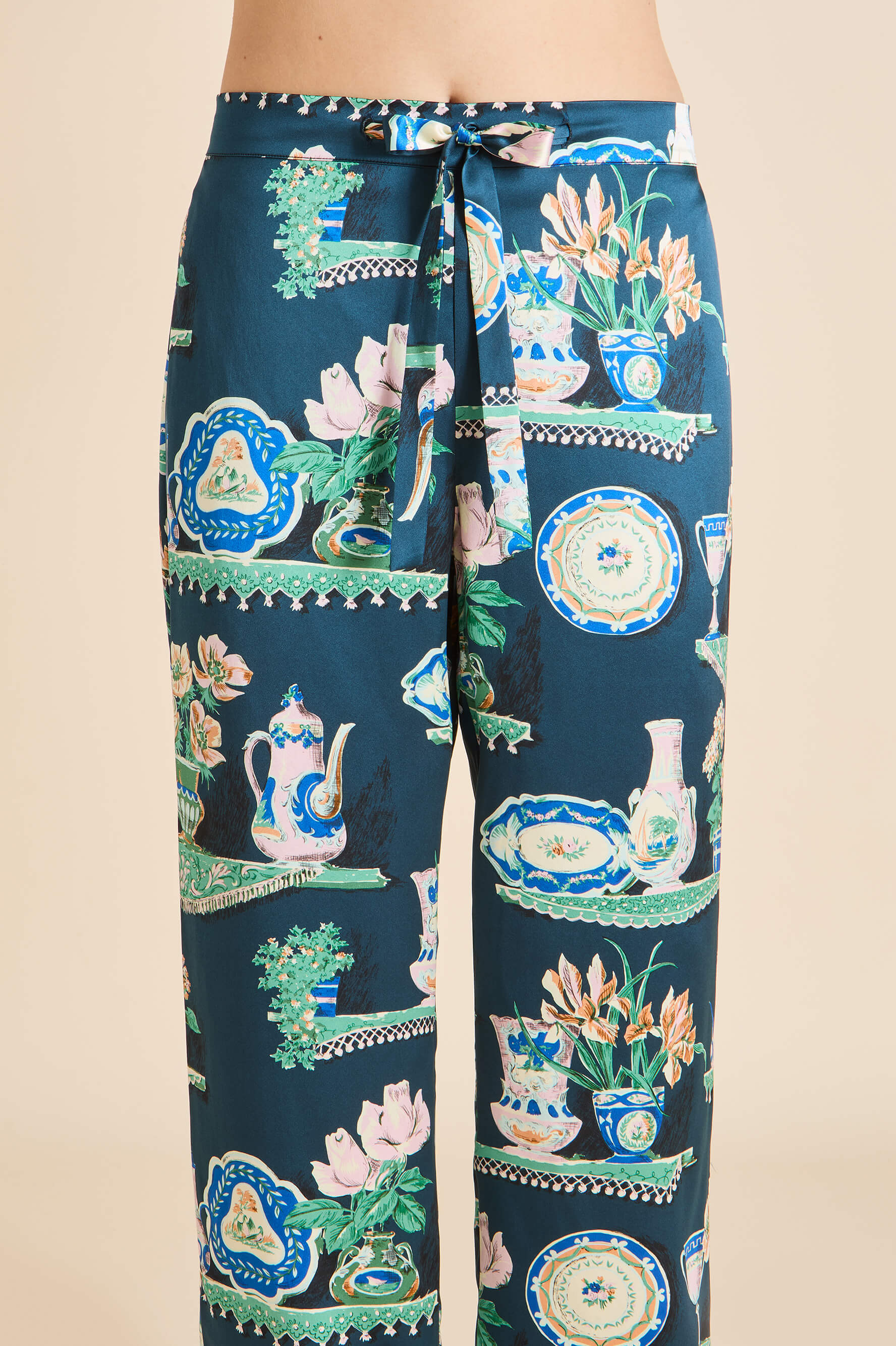 Lila Giotto Green Plate Pajamas in Silk Satin
