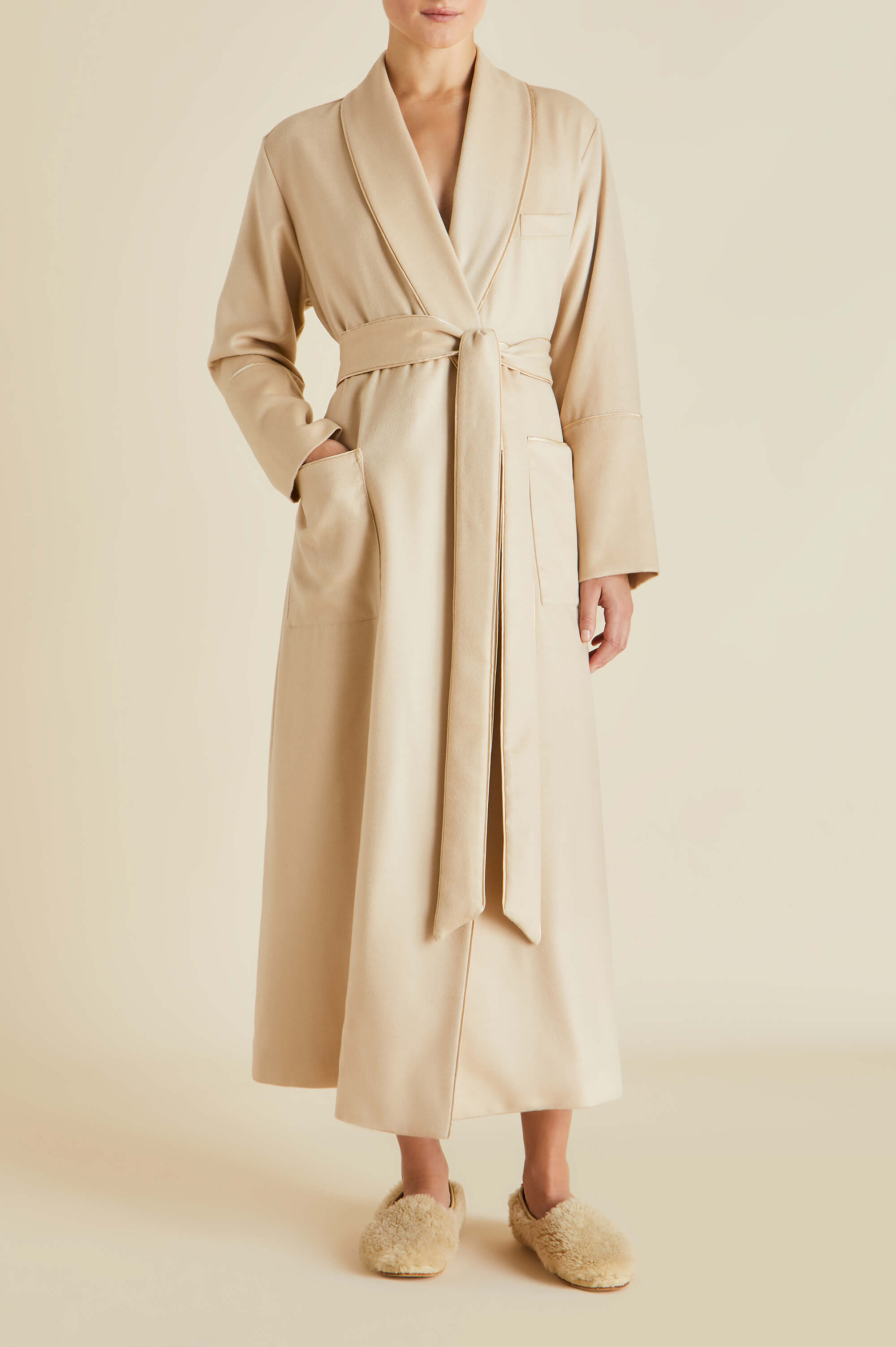 Logan Muscat Beige Robe in Cashmere