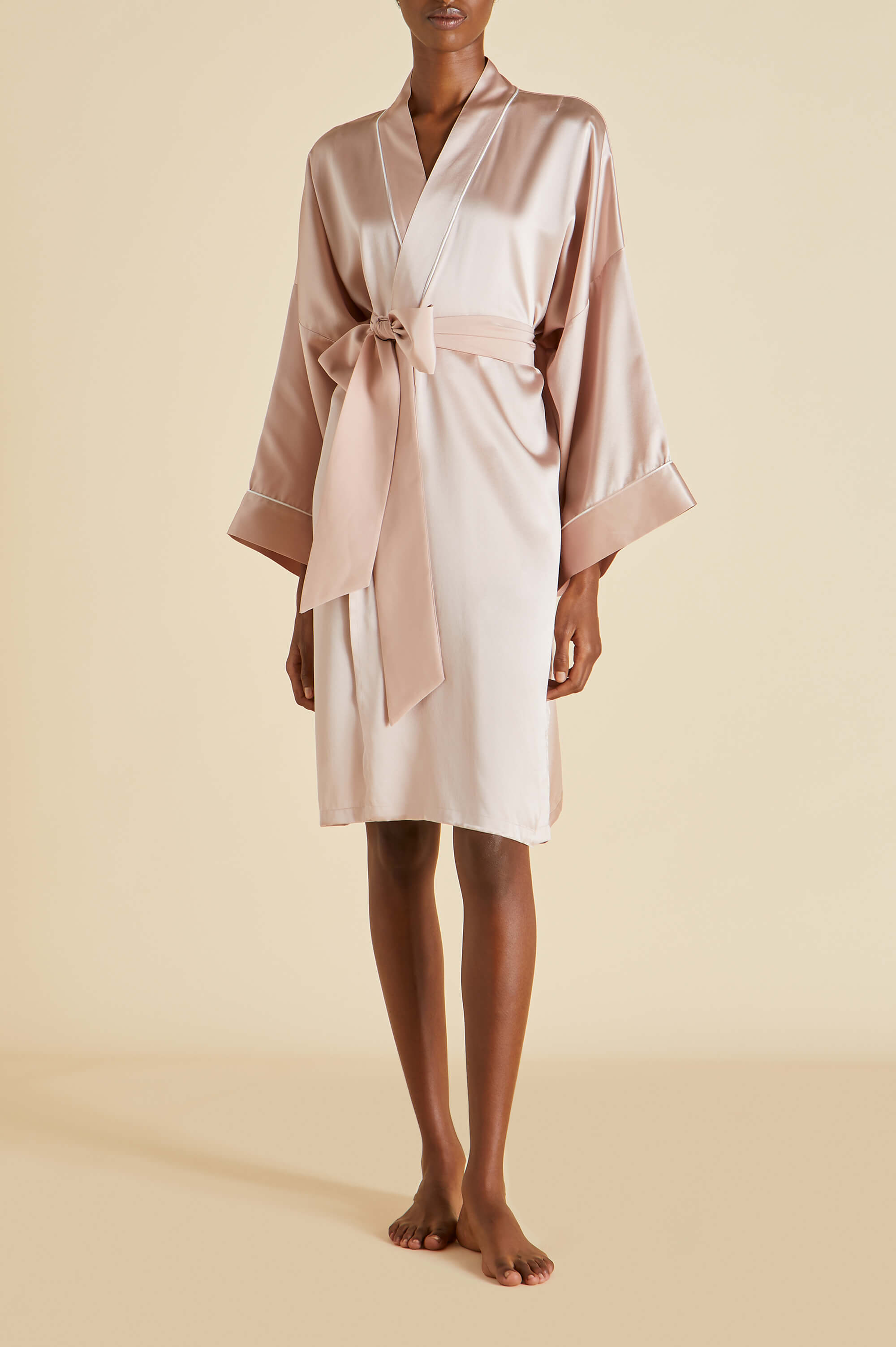Mimi Oyster Ivory Robe in Silk Satin
