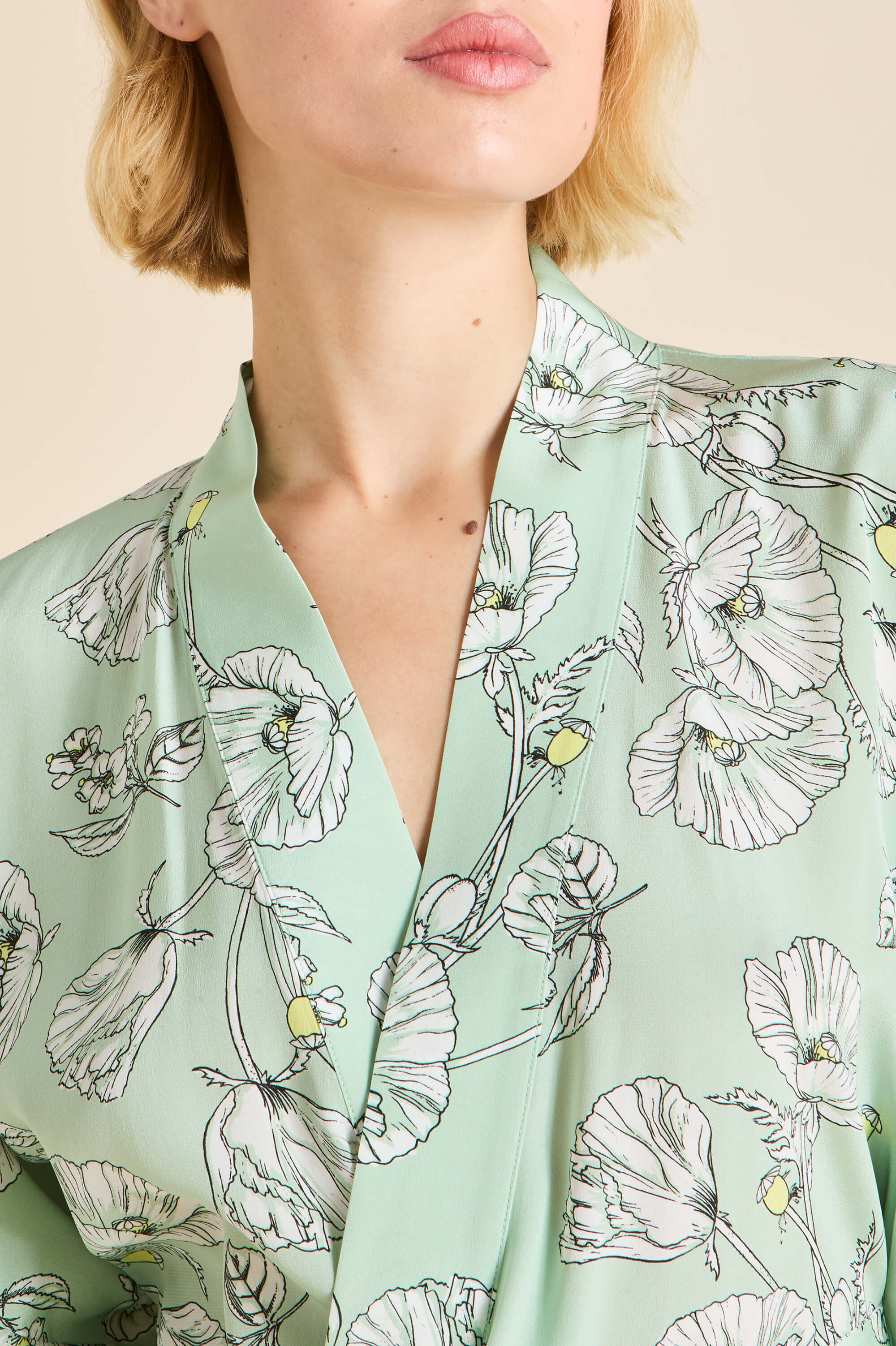Queenie Delfina Green Floral Robe in Silk Crêpe de Chine