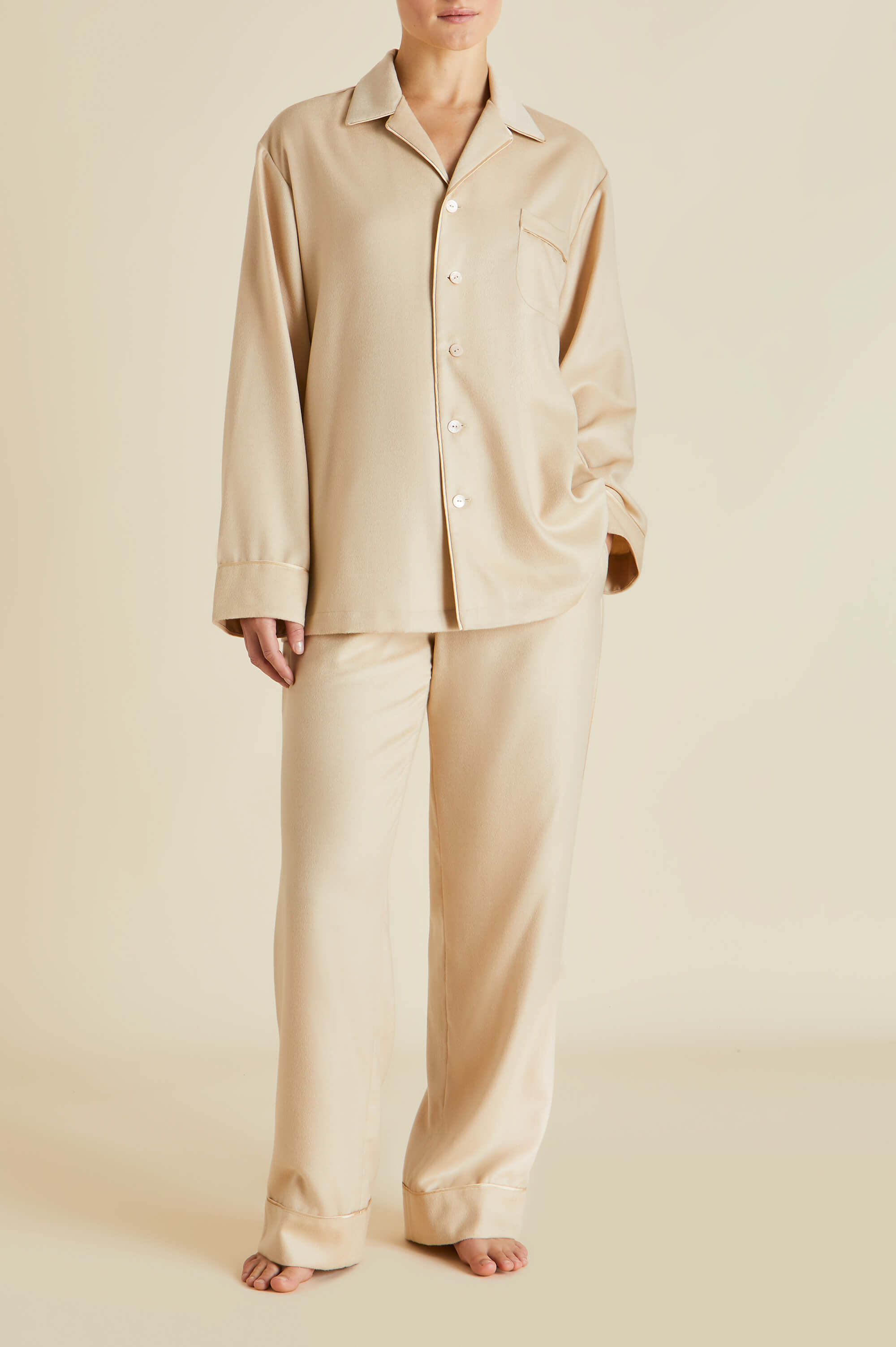 Vanderbilt Muscat Beige Pajamas in Cashmere