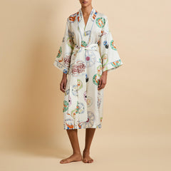 Sabine Córdoba Ivory Seafood Robe in Silk Twill