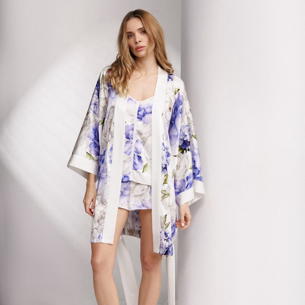 Peony Allure Short Silk Kimono Style Robe