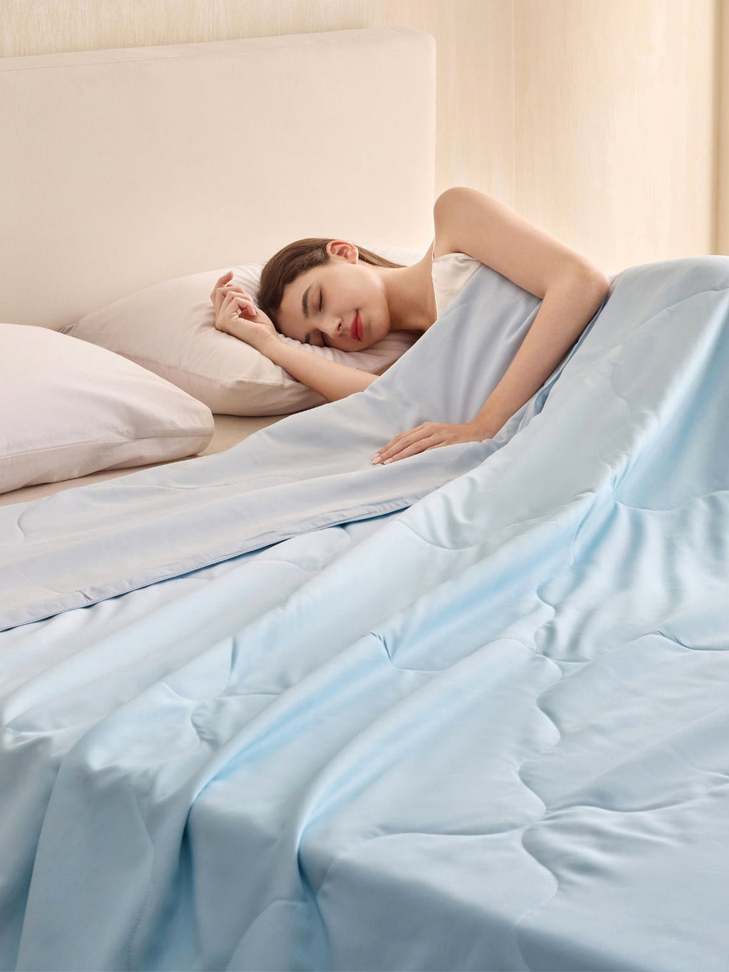 Luxury Gradient Silk Filled Blanket
