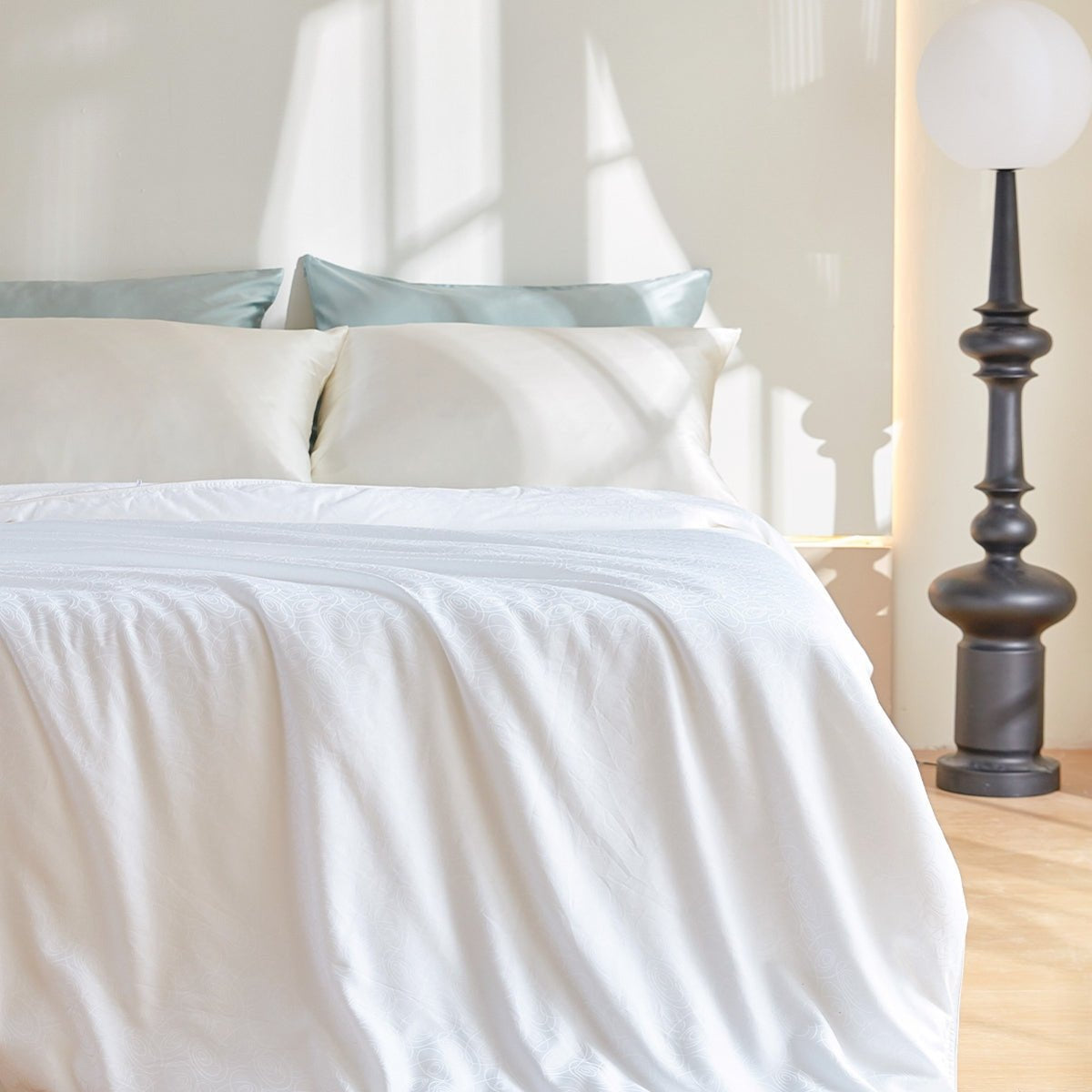 Luxury Summer Double Cocoon Silk Filled Comforter