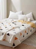 Geometric Silk Filled Cooling Blanket