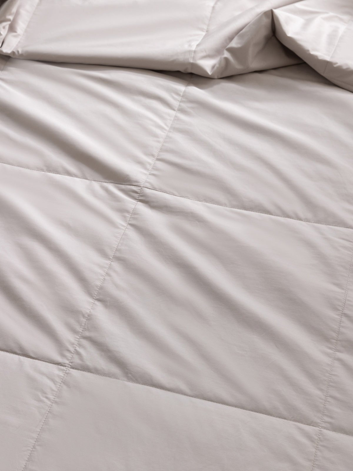 Summer Lightweight Washable Silk Filled Comforter